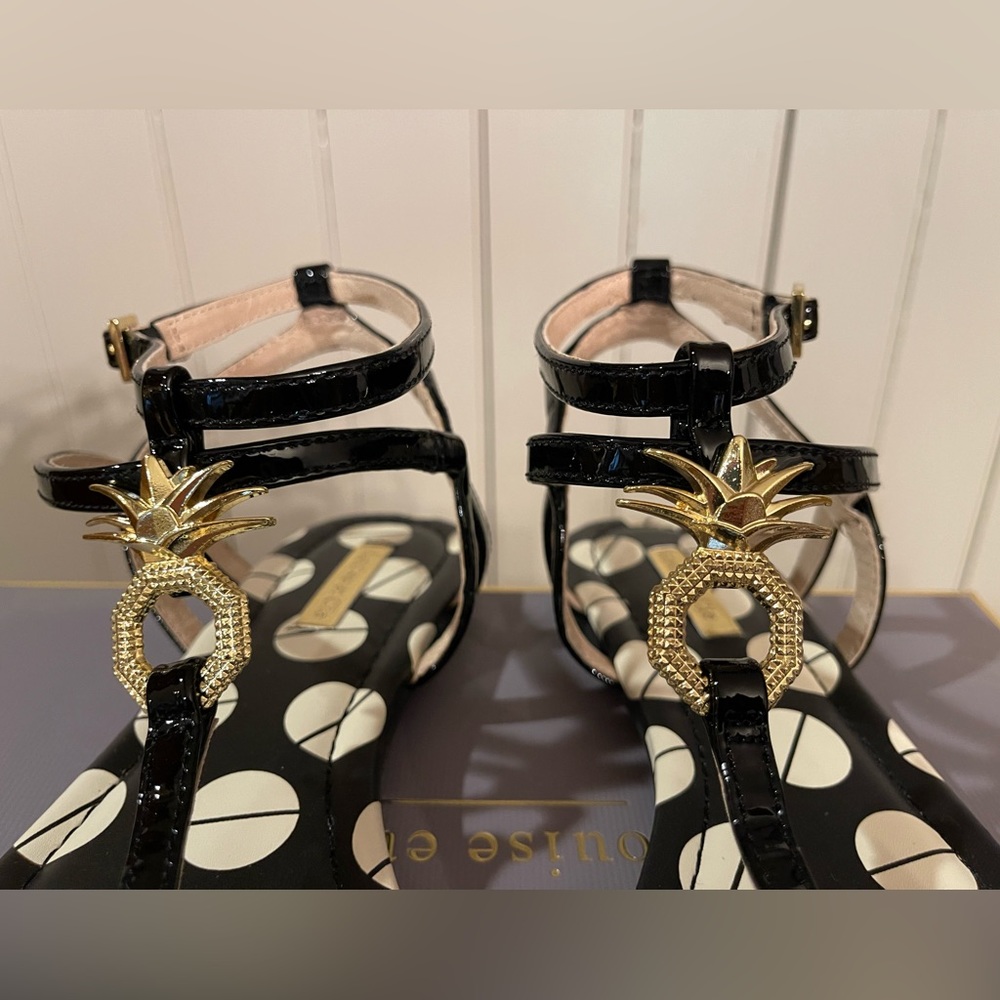 Louise et Cie black thong sandals
